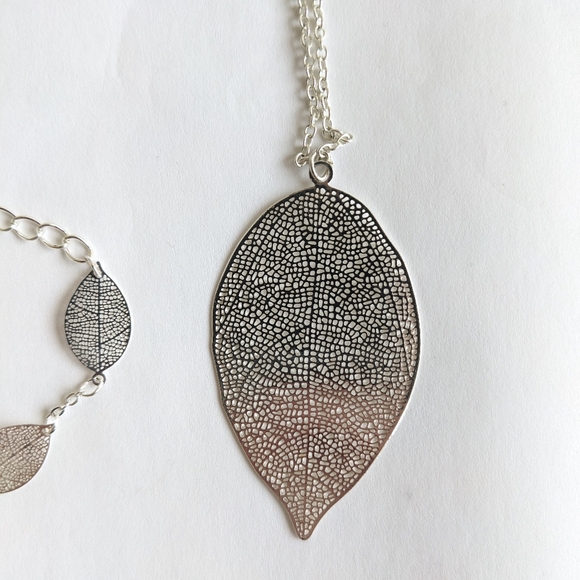 Silver Leaf Bracelet and Necklace Set - Picture 5 of 5
